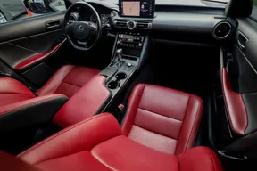 Lexus IS 300 2021