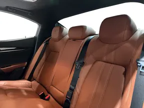 Maserati Ghibli S 2021