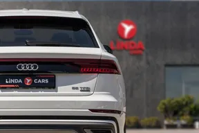 Audi Q8 2023