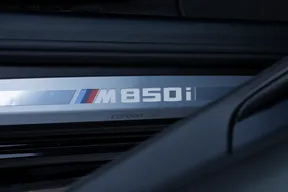 BMW 8 Series M850 2022