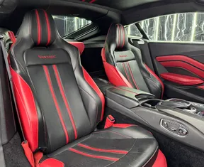 Aston Martin V8 Vantage 2019