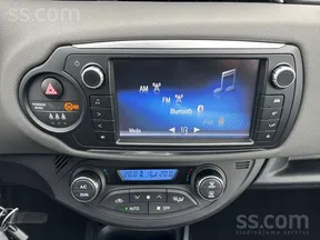 Toyota Yaris 2015