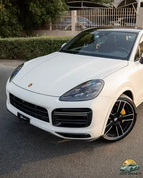 Porsche Cayenne S Coupé 2020