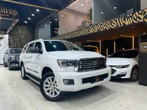 Toyota Sequoia 2022