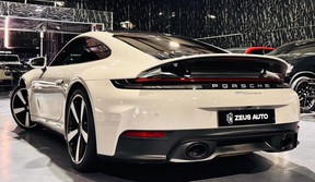 Porsche 911 Carrera 2025