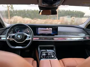 BMW 7 Series 735 2025