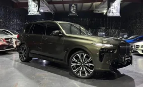 BMW X7 M60 2024