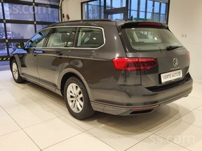 Volkswagen Passat 2021