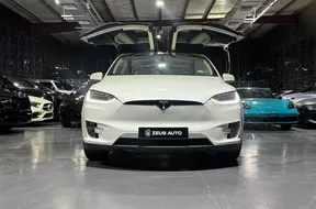 Tesla Model X 2018
