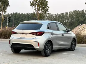MG 3 2025