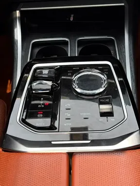 BMW 7 Series 740 2023