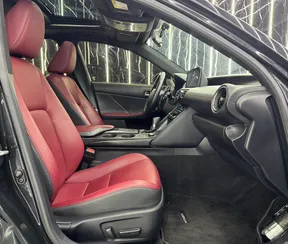 Lexus IS 300 2023