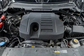 Land Rover Defender 110 2025