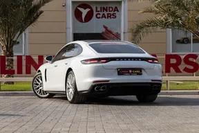 Porsche Panamera 2022