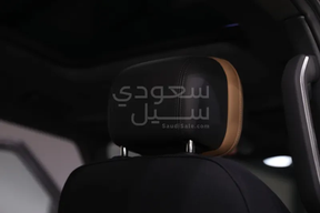 Land Rover Defender 110 2025