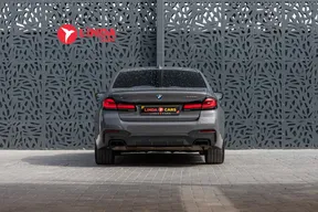 BMW 5 Series M550 2022