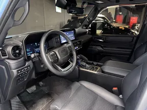 Toyota Land Cruiser Prado 2025