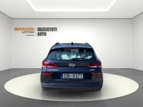 Hyundai i30 2025