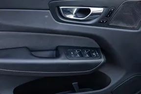 Volvo XC60 B5 2022