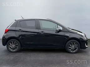 Toyota Yaris 2015