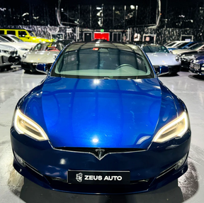 Tesla Model S 2019