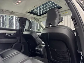 Volvo S90 2022