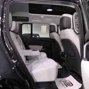 Land Rover Defender 110 2026