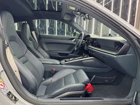 Porsche 911 Carrera 2021