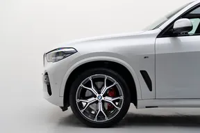 BMW X5 40 2023
