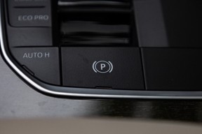 BMW 3 Series 330 2019