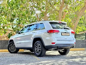 Jeep Grand Cherokee 2021