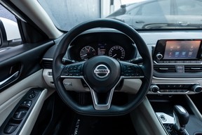 Nissan Altima 2020