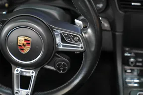 Porsche 911 Carrera GTS 2017