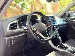 Volkswagen T-Roc 2023