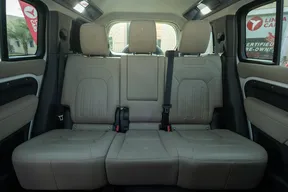 Land Rover Defender 110 2022