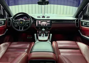 Porsche Cayenne GTS Coupé 2021