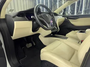 Tesla Model X 2018