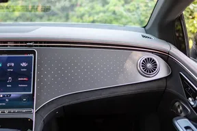 Mercedes-Benz EQE AMG 43 2023