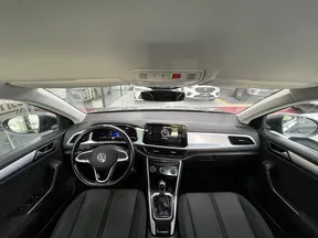 Volkswagen T-Roc 2024