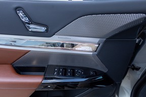 BMW 7 Series 740 2023