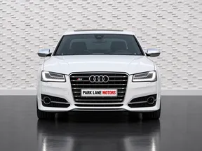 Audi S8 2015