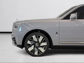 Rolls-Royce Cullinan 2025