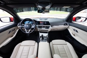 BMW 3 Series 330 2019
