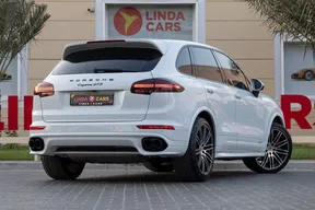 Porsche Cayenne GTS 2016