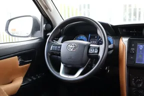 Toyota Fortuner 2022