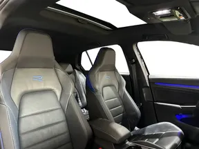 Volkswagen Golf R 2023