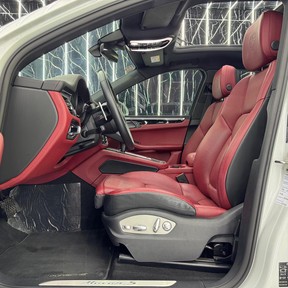 Porsche Macan S 2024