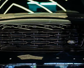 Land Rover Range Rover Velar 2025