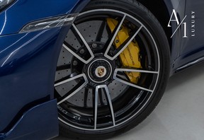 Porsche 911 Turbo S 2022