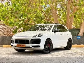 Porsche Cayenne GTS 2021